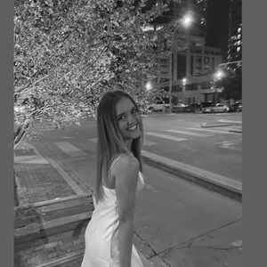 Meet your Posher, Alyssa